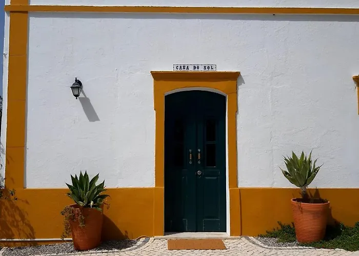 Casa Aventura Πανσιόν 3*